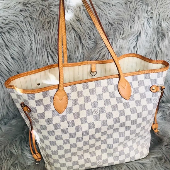 Louis Vuitton Handbags - Neverfull MM
